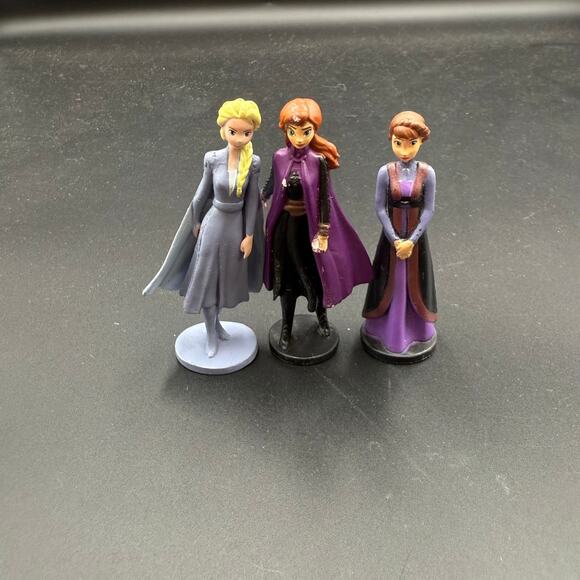 Disney Frozen Toy Figure Lot of 3 Anna Elsa and the Queen Mini - Picture 1 of 16